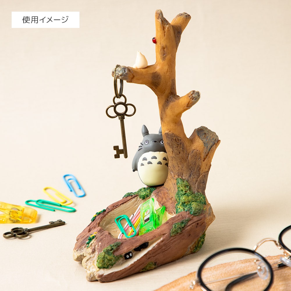 My Neighbor Totoro Key Holder - In the Shade - official view 2