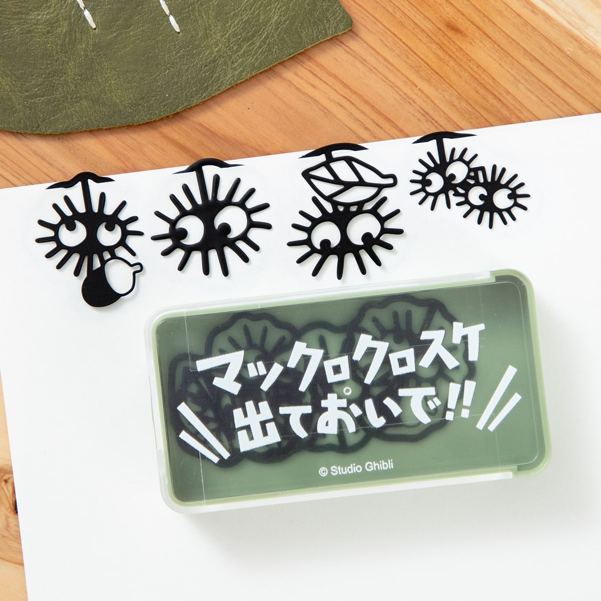 My Neighbor Totoro Soot Sprite Metal Clips - 8 Pieces with Case - official view 1