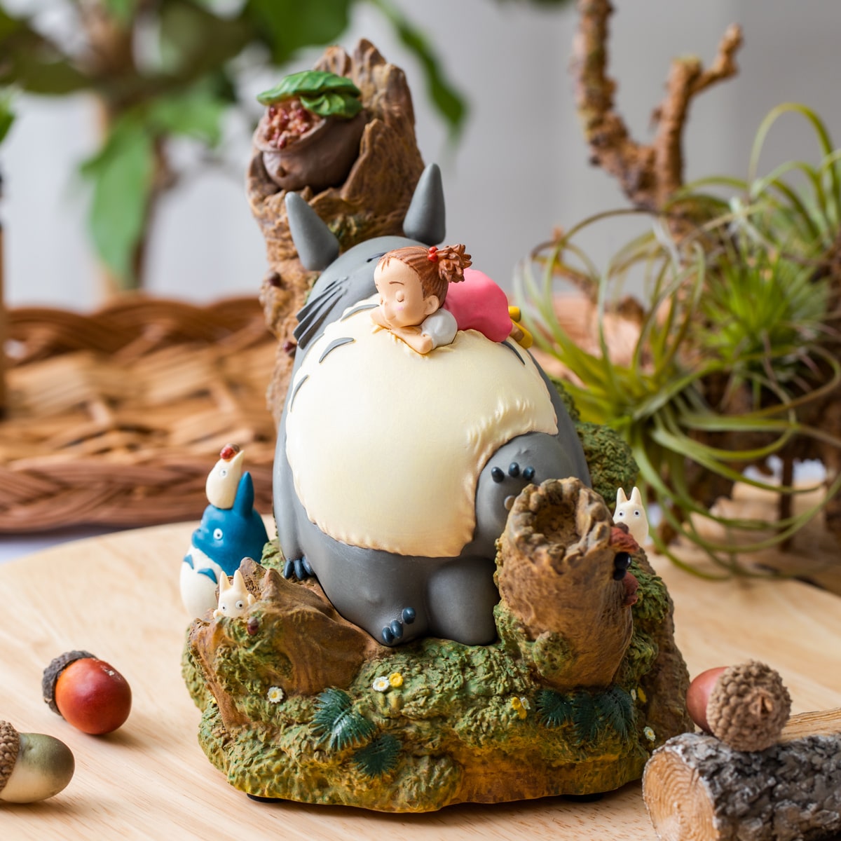My Neighbor Totoro Totoro and Mei Music Box - official view 2