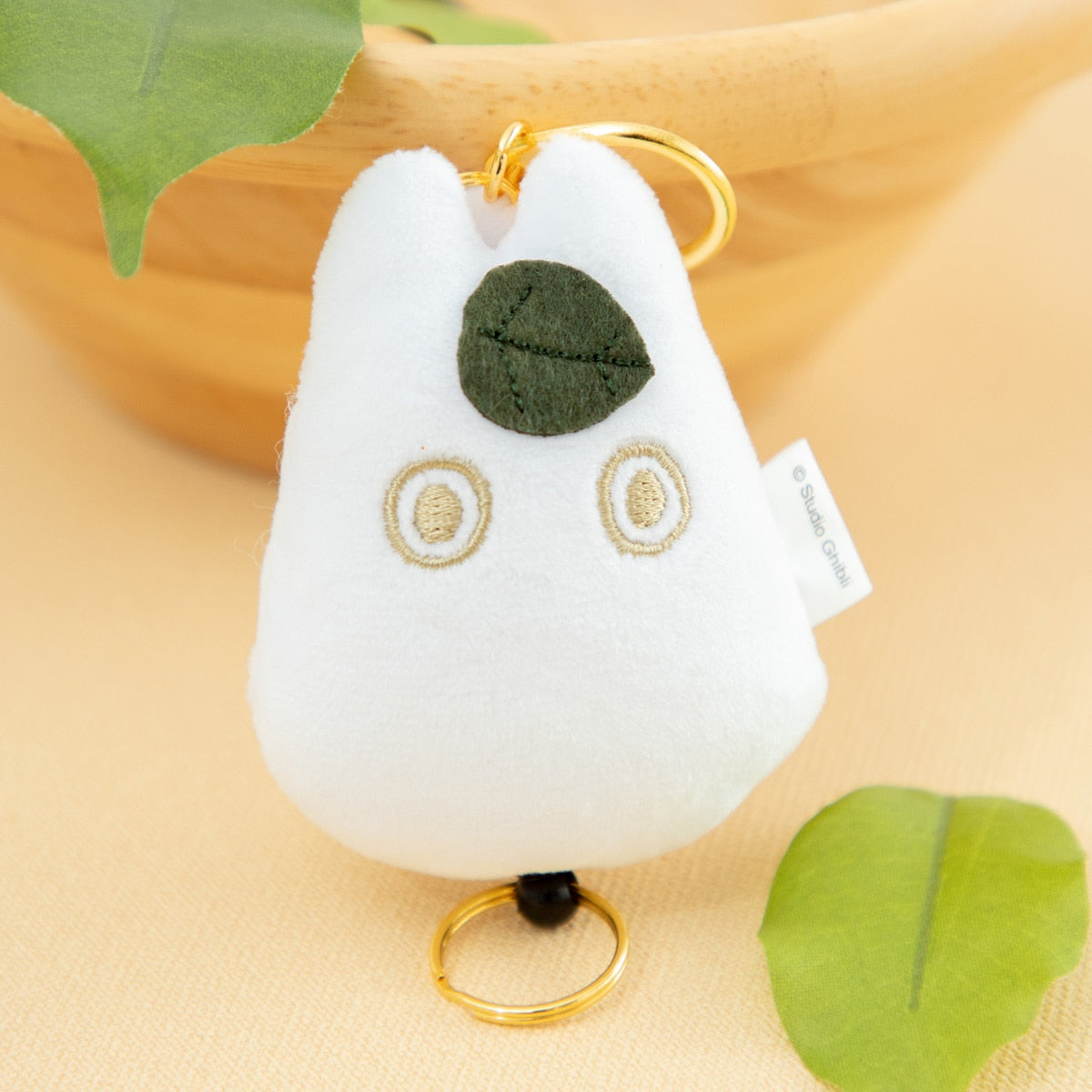 My Neighbor Totoro White Totoro Retractable Reel Mascot - official view 2
