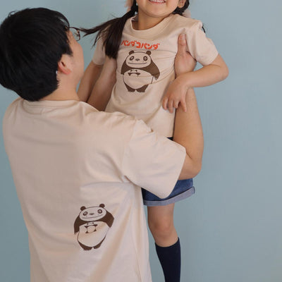 Panda! Go Panda! Nakayoshi Hug T-Shirt - Kids - official view 14