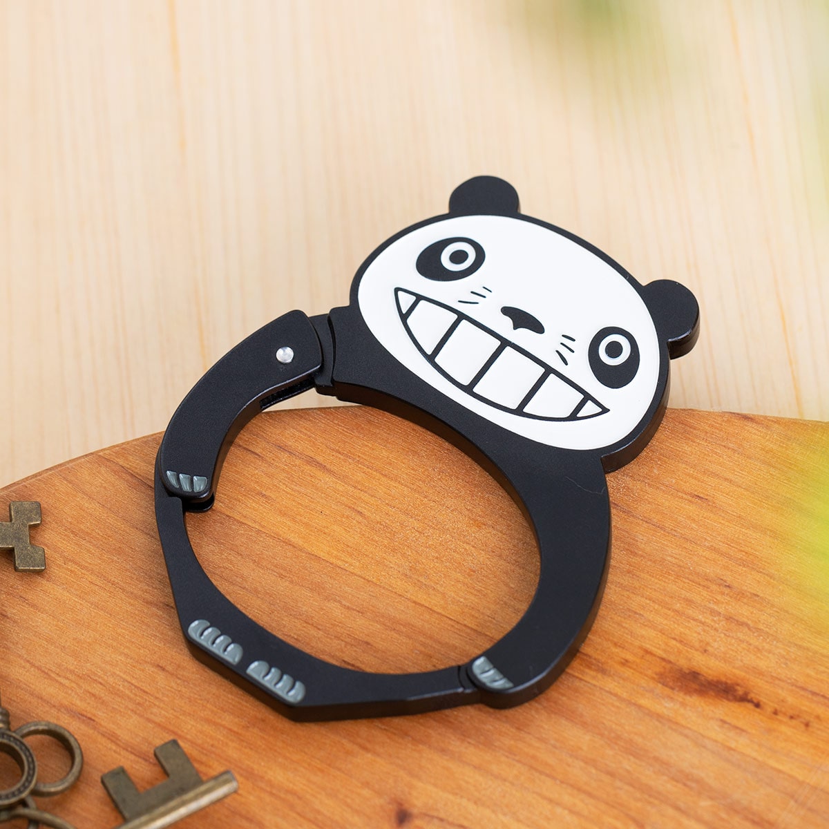 Panda! Go Panda! - Papanda Face Carabiner - official view 2