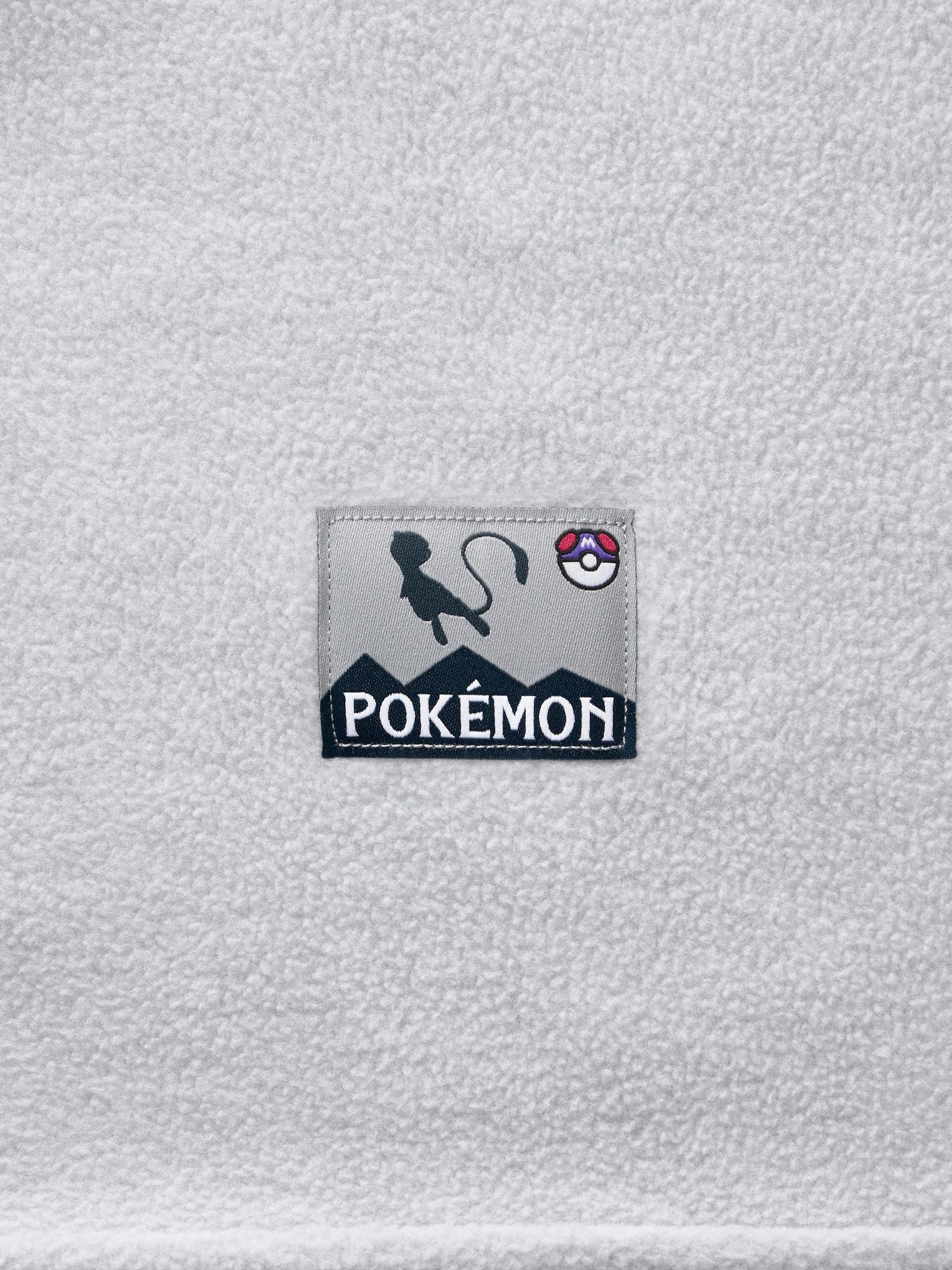 Pokemon x GU Mew Half-Zip Fleece Pullover — Light Gray [Pre-Order
