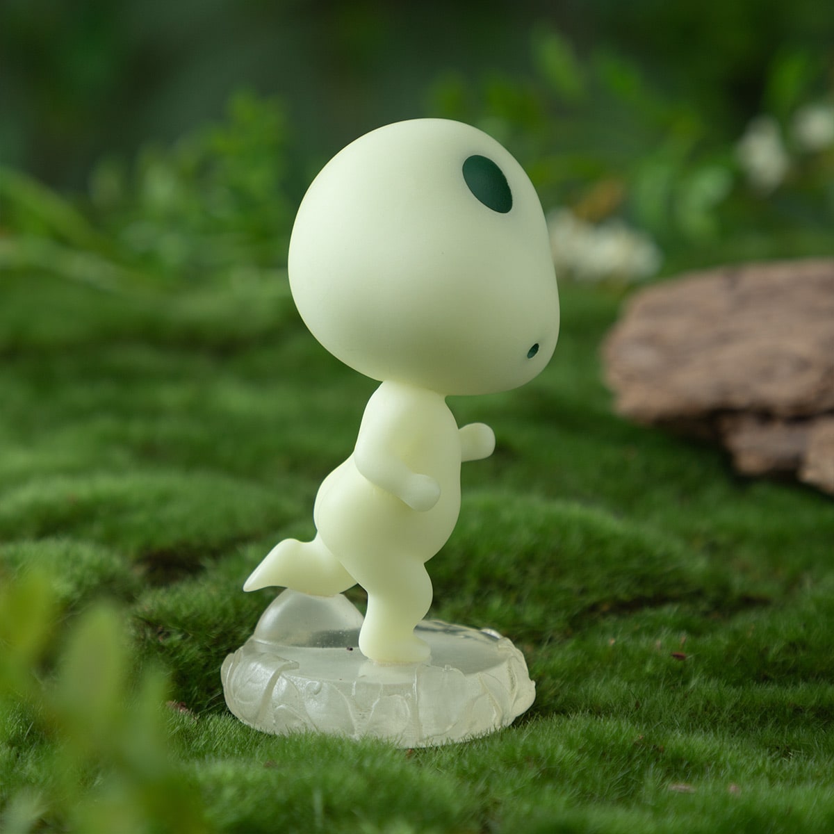 Princess Mononoke Glow-in-the-Dark Kodama Figures (3 Types) - Rounded Kodama - official view 17