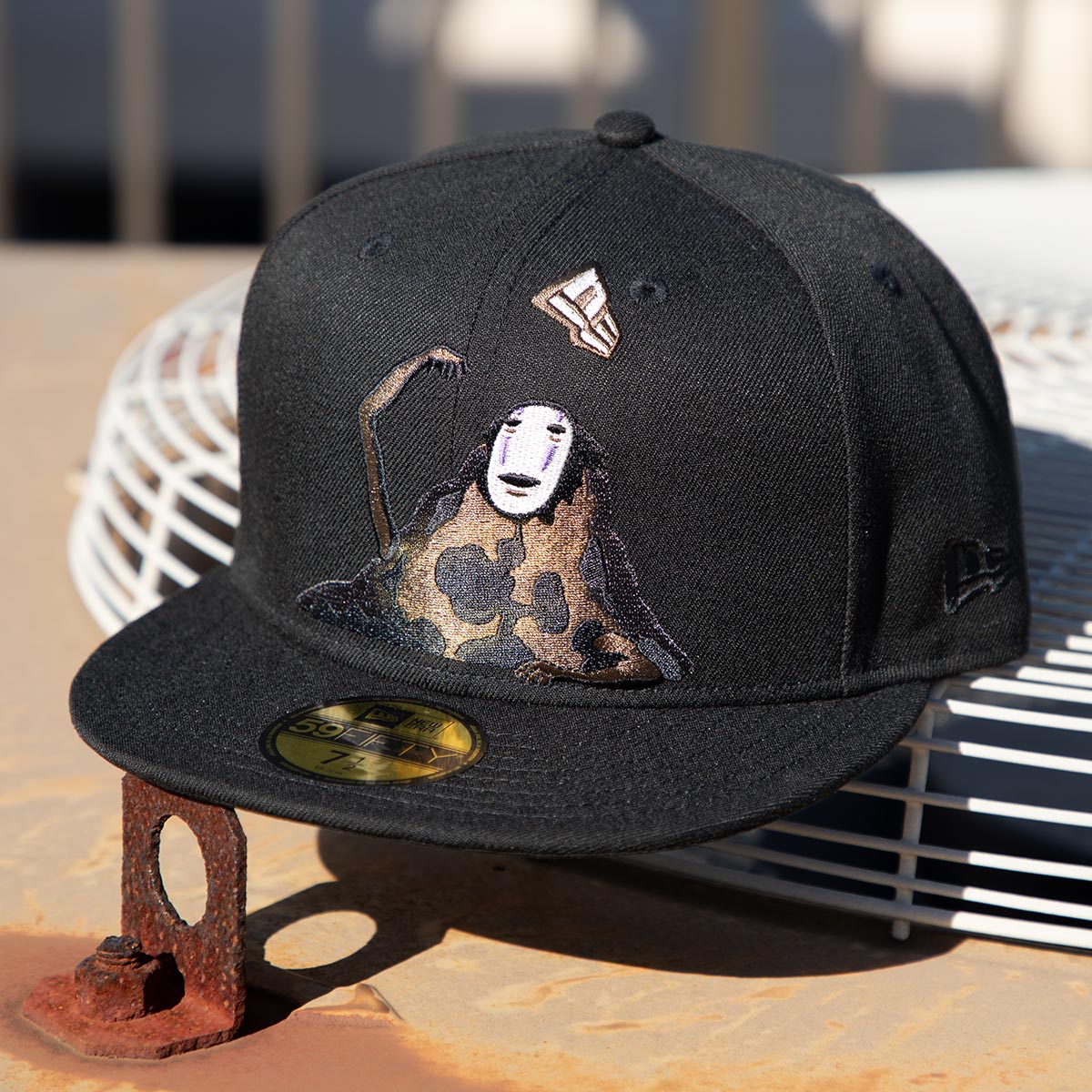 Spirited Away NEW ERA 59FIFTY Collaboration Cap - No-Face - official view 1