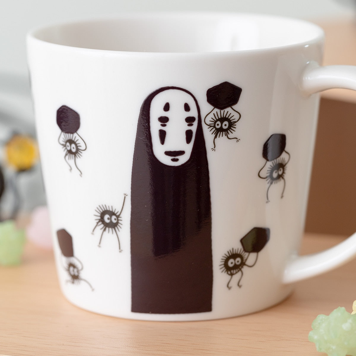 Spirited Away - No-Face and Soot Sprites Heat-Reveal Mug 300 ml - official view 6