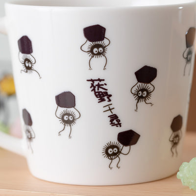 Spirited Away - No-Face and Soot Sprites Heat-Reveal Mug 300 ml - official view 7