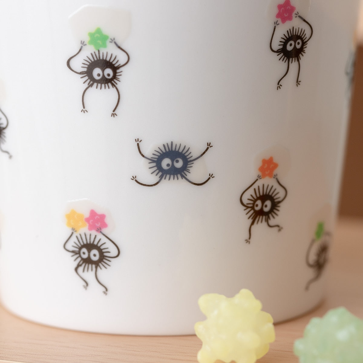Spirited Away - No-Face and Soot Sprites Heat-Reveal Mug 300 ml - official view 11