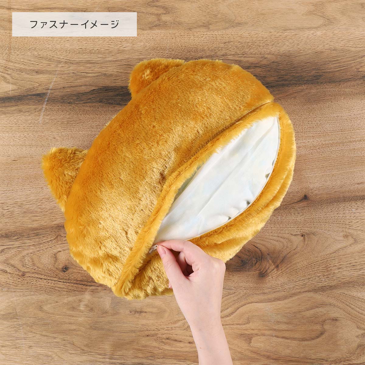 Studio Ghibli Character-Shaped Memory-Foam Cushions (3 Types) - White Totoro - official view 5