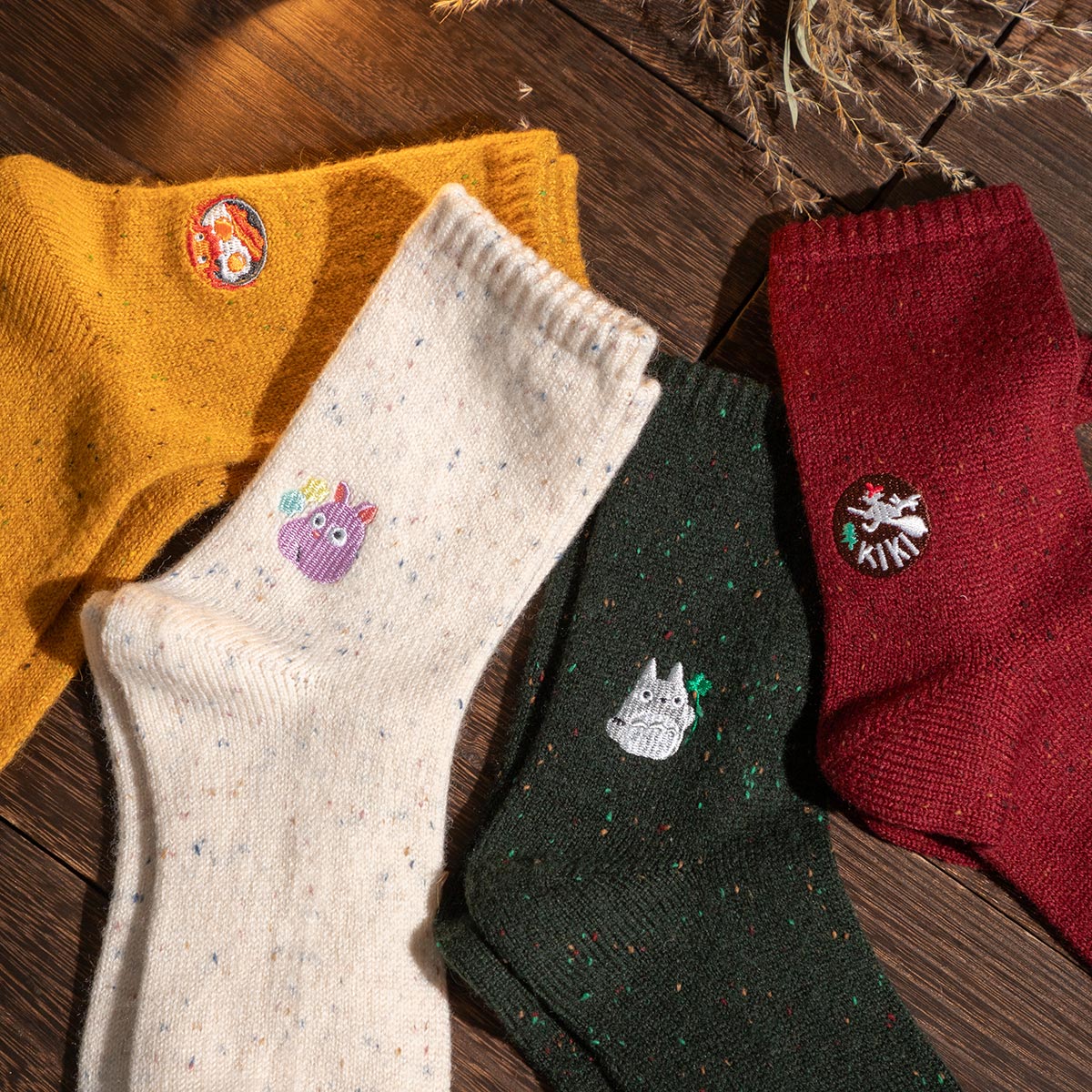 Studio Ghibli - Colour-Flecked Crew Socks 23-25 cm (4 Types) - Totoro - Green - official view 3
