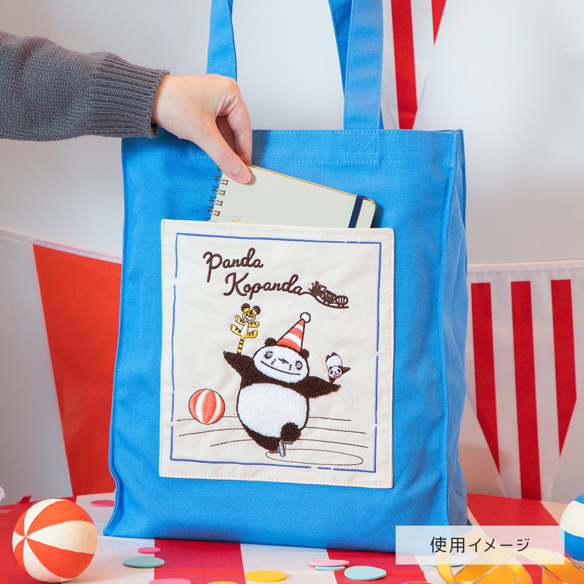 Studio Ghibli Colour Tote Bags (4 Types) - Blue Panda Rainy-Day Circus - official view 7