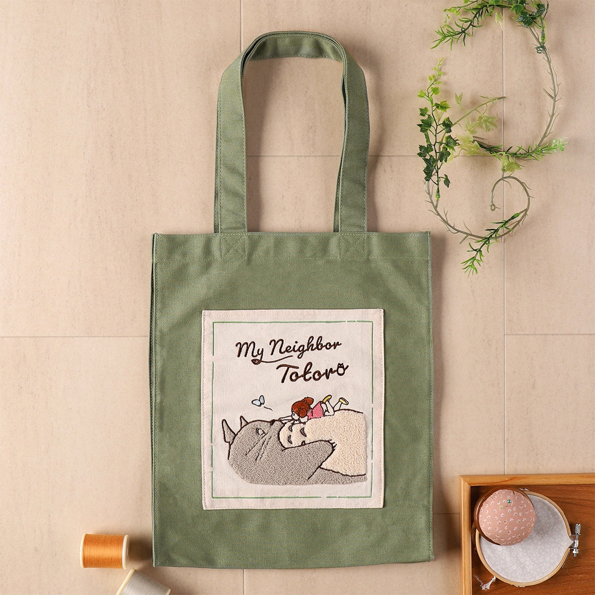 Studio Ghibli Colour Tote Bags (4 Types) - Green Totoro First Meeting - official view 23