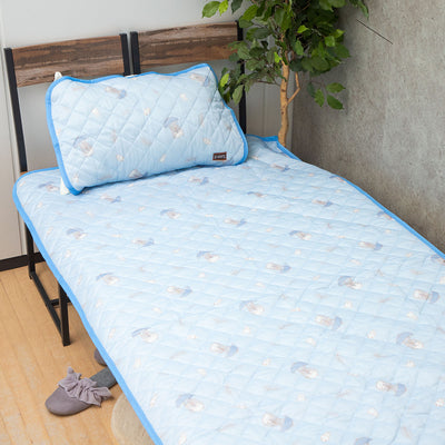 Studio Ghibli Cool-Touch Bed Pads (3 Types) - Totoro Rainy Day - official view 1