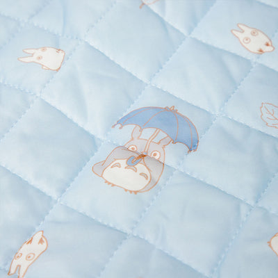 Studio Ghibli Cool-Touch Bed Pads (3 Types) - Totoro Rainy Day - official view 3