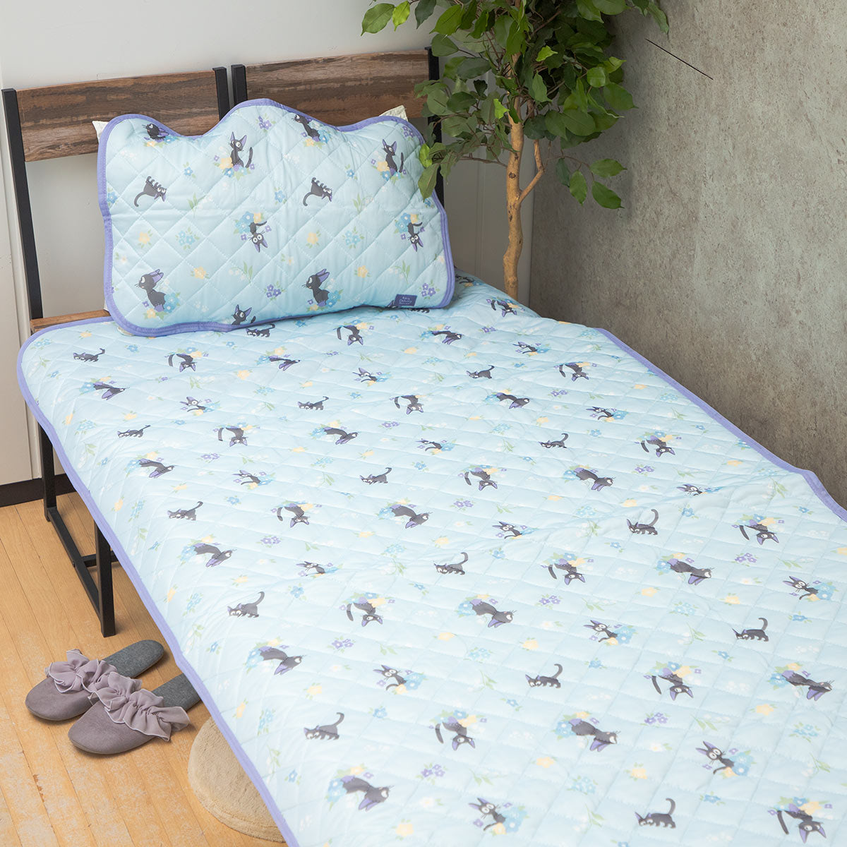 Studio Ghibli Cool-Touch Bed Pads (3 Types) - Jiji Ice Blue - official view 13