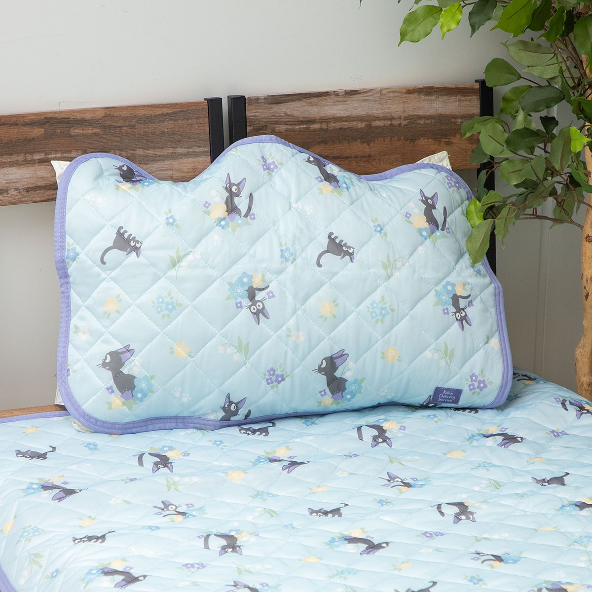 Studio Ghibli Cool-Touch Pillow Pads (3 Types) - Jiji Ice Blue - official view 13