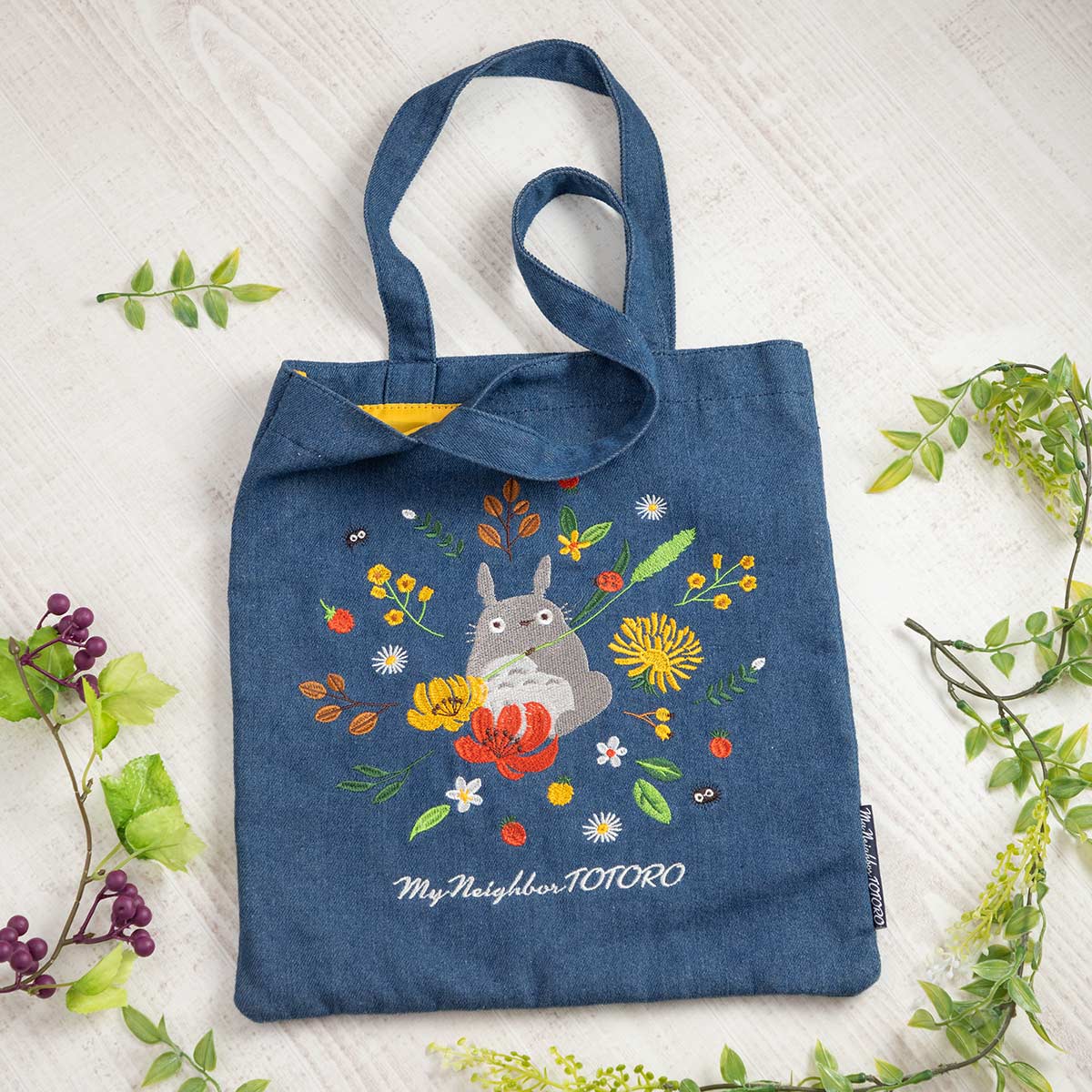 Studio Ghibli Denim Embroidery Tote Bags (4 Types) - Totoro Wreath Vertical Tote - official view 8