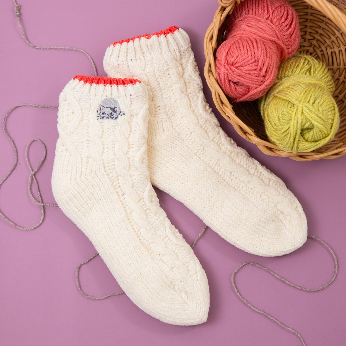 Studio Ghibli - Fleece-Lined Chenille Crew Socks 23-25 cm (2 Types) - Moon - official view 8