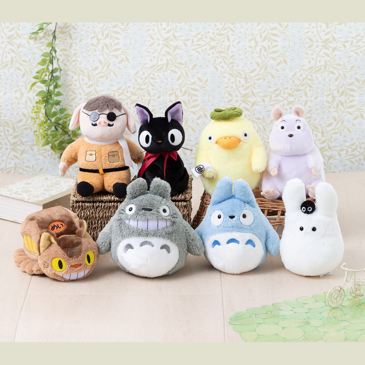 Studio Ghibli - Fluffy Otedama Plush M (7 Types) - Smiling Totoro - official view 5