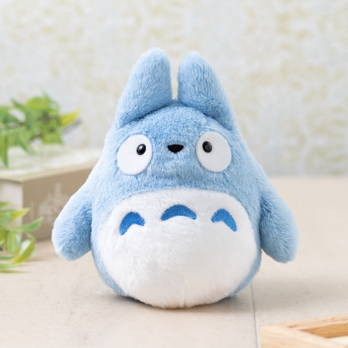 Studio Ghibli - Fluffy Otedama Plush M (7 Types) - Blue Totoro - official view 6