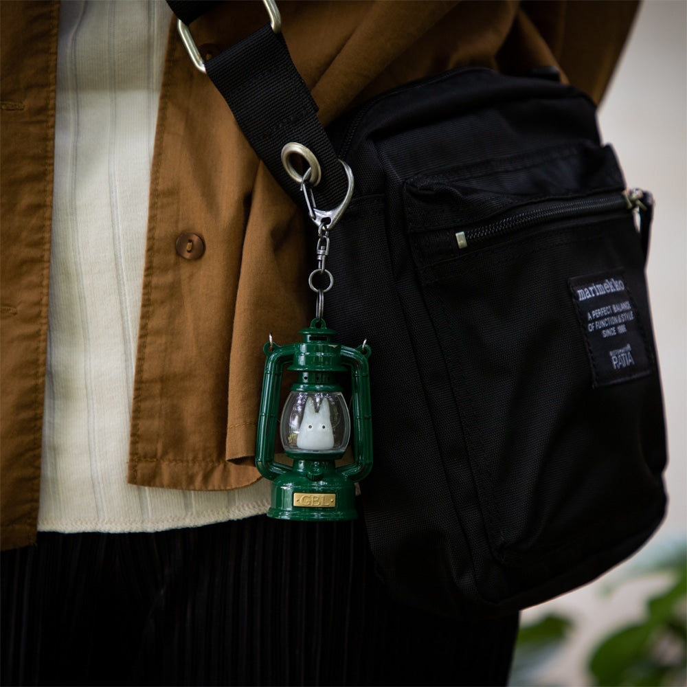 Studio Ghibli GBL Light-Up Lantern Keychains (3 Types) - White Totoro - official view 12