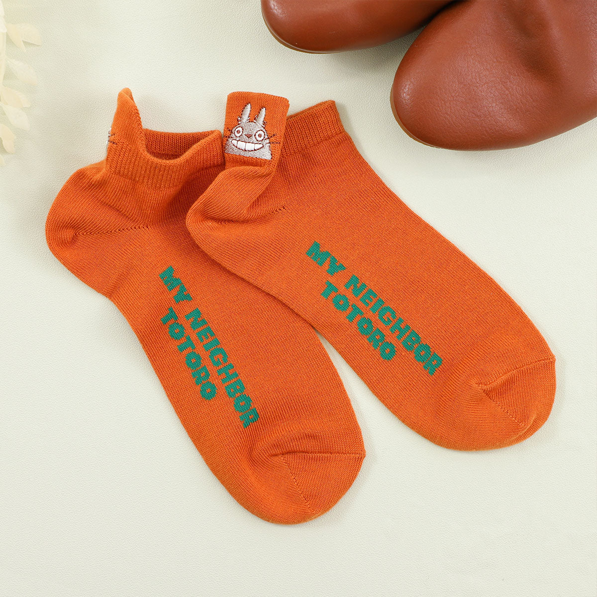 Studio Ghibli Heel-Embroidered Sneaker Socks 23-25 cm (5 Types) - Totoro - Orange - official view 1