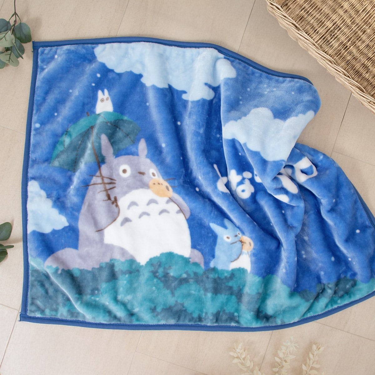 Studio Ghibli - Illustrated Lap Blankets (4 Types) - Totoro Starry Night Sounds - official view 1