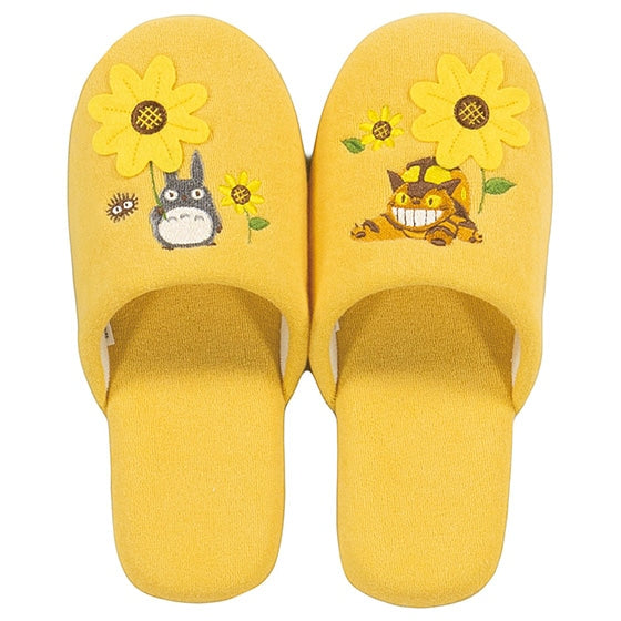 Studio Ghibli - Indoor Slippers (5 Types) - Totoro Flower Bus Stop - official view 1