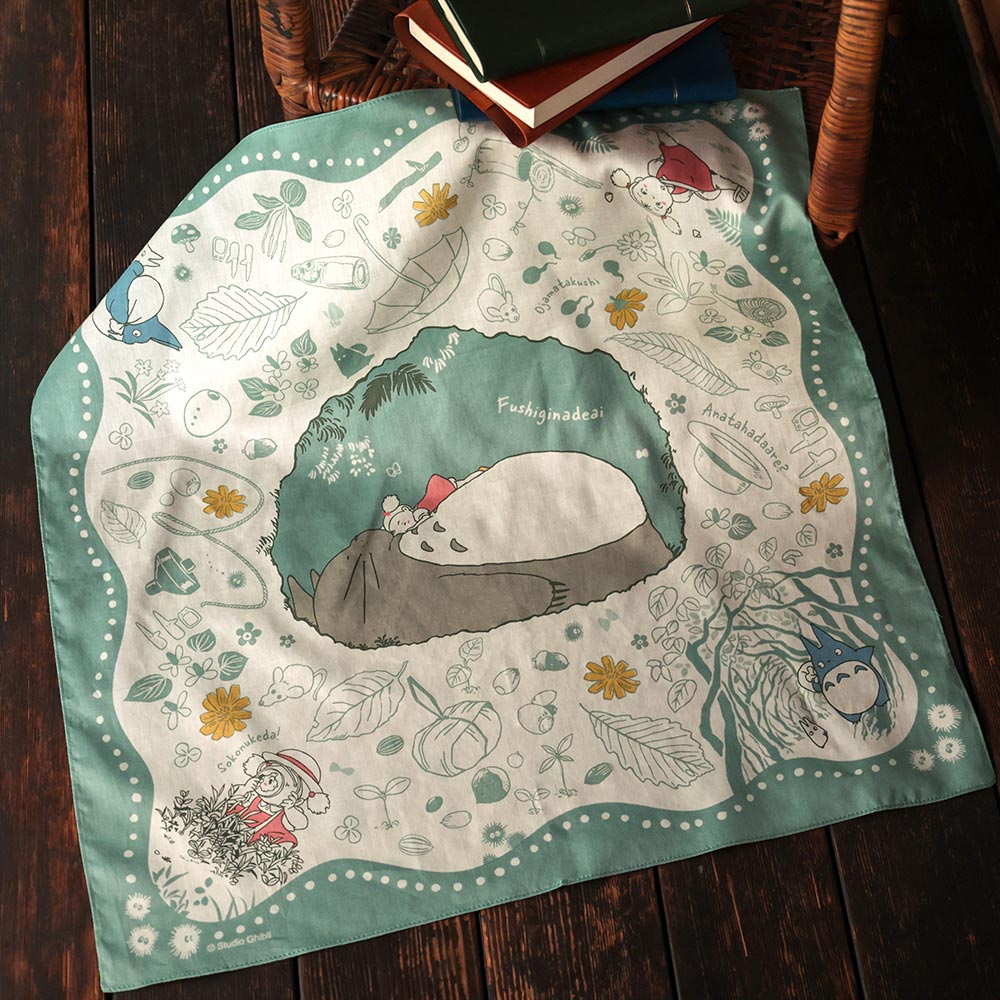 Studio Ghibli Large Illustrated Cotton Handkerchiefs (2 Types) - Totoro - Mysterious Encounter - official view 1