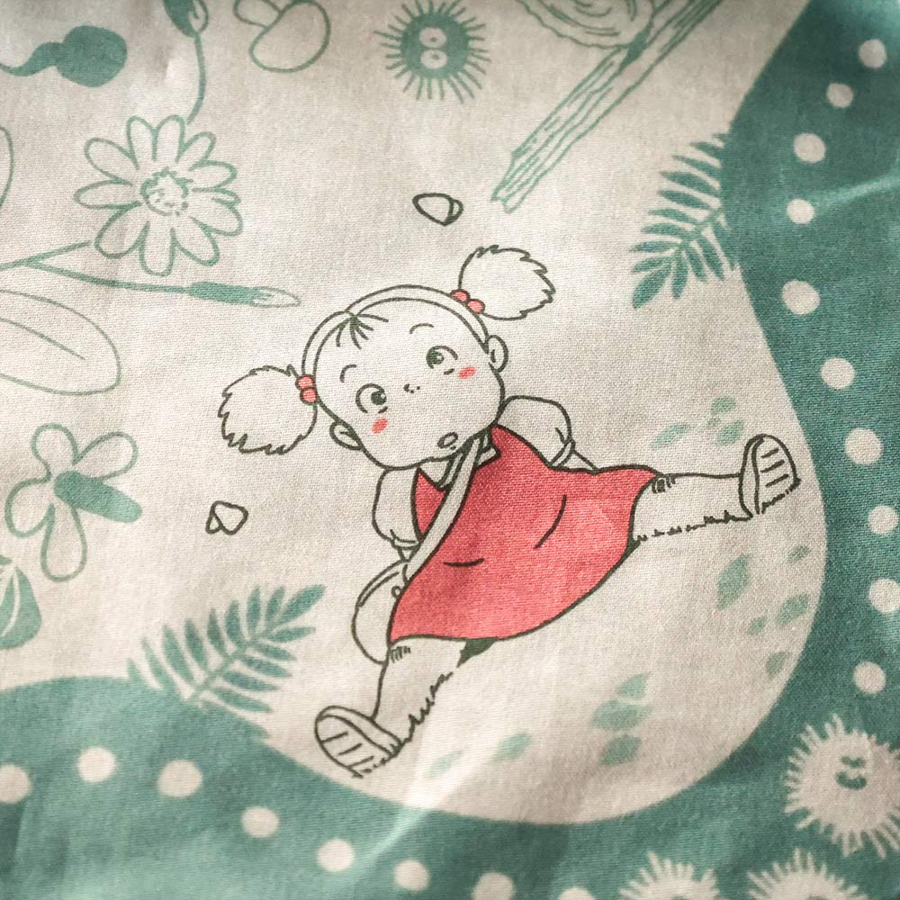 Studio Ghibli Large Illustrated Cotton Handkerchiefs (2 Types) - Totoro - Mysterious Encounter - official view 5