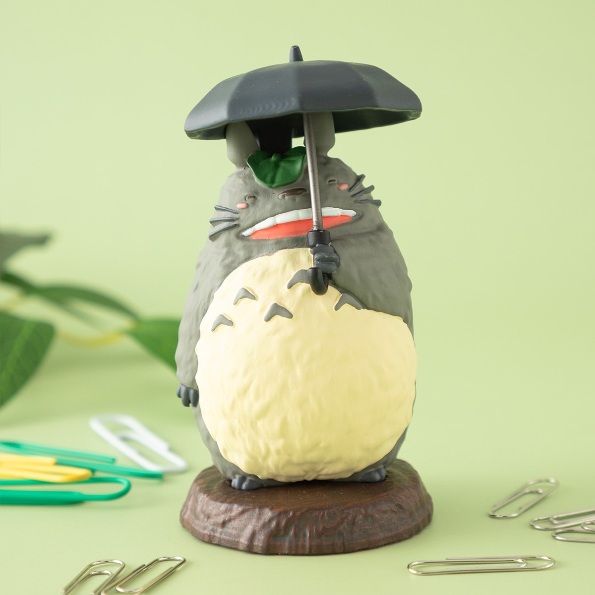 Studio Ghibli Magnetic Clip Holders (2 Types) - Totoro with Umbrella - official view 12