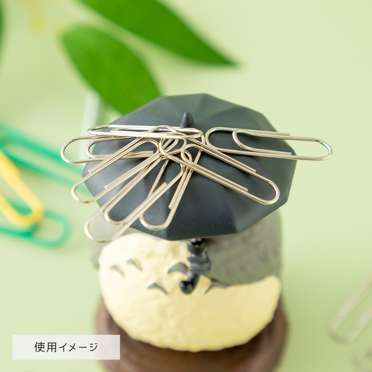 Studio Ghibli Magnetic Clip Holders (2 Types) - Totoro with Umbrella - official view 16
