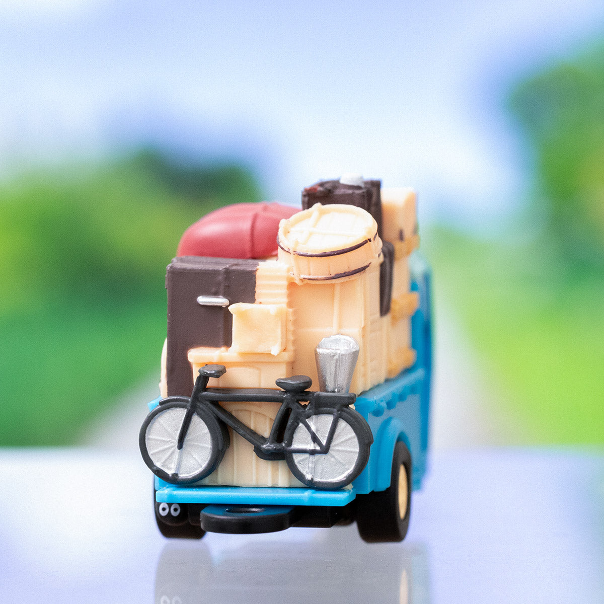 Studio Ghibli - Pullback Keyrings (7 Types) - Totoro Three-Wheeled Truck - PBK-01 - official view 3