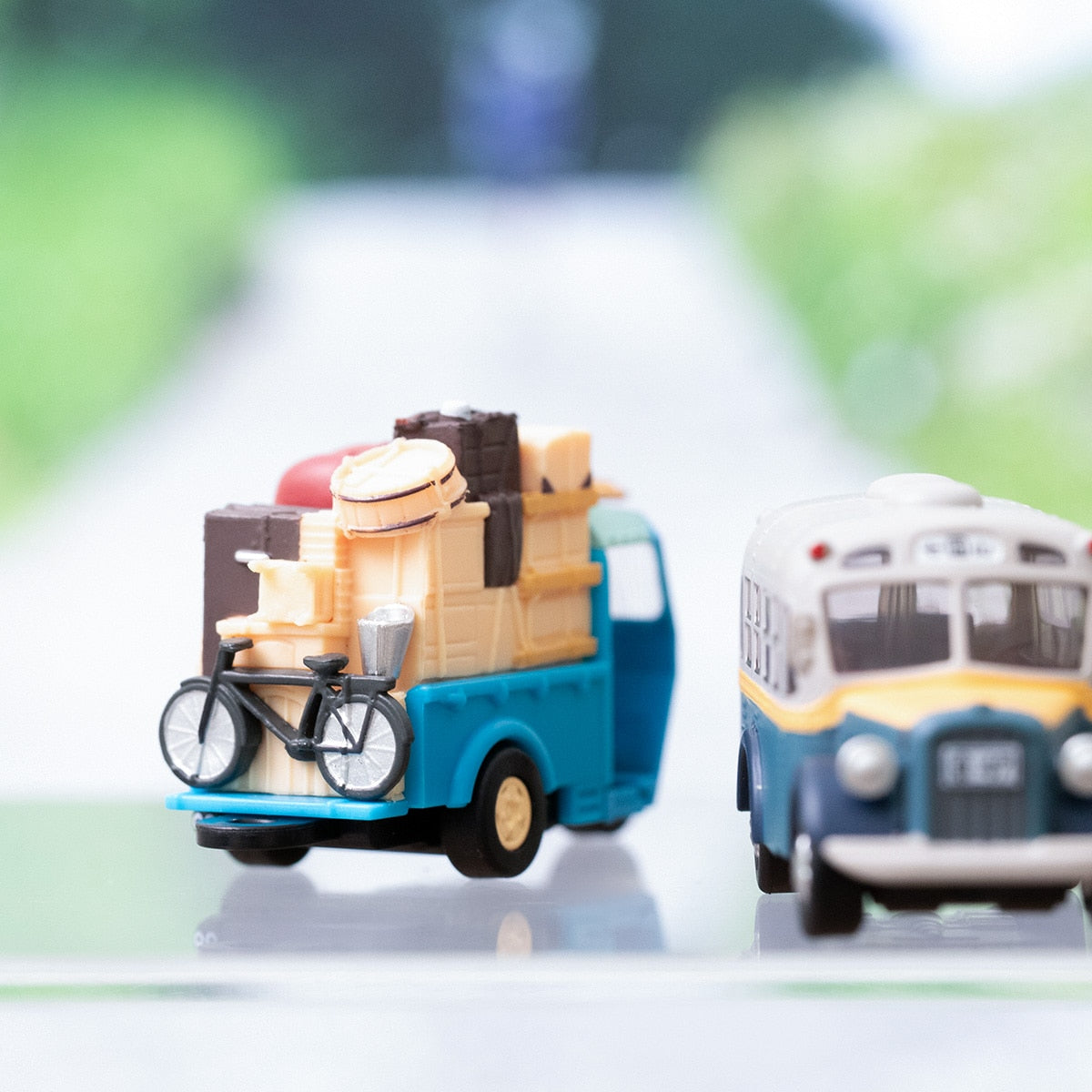 Studio Ghibli - Pullback Keyrings (7 Types) - Totoro Three-Wheeled Truck - PBK-01 - official view 14