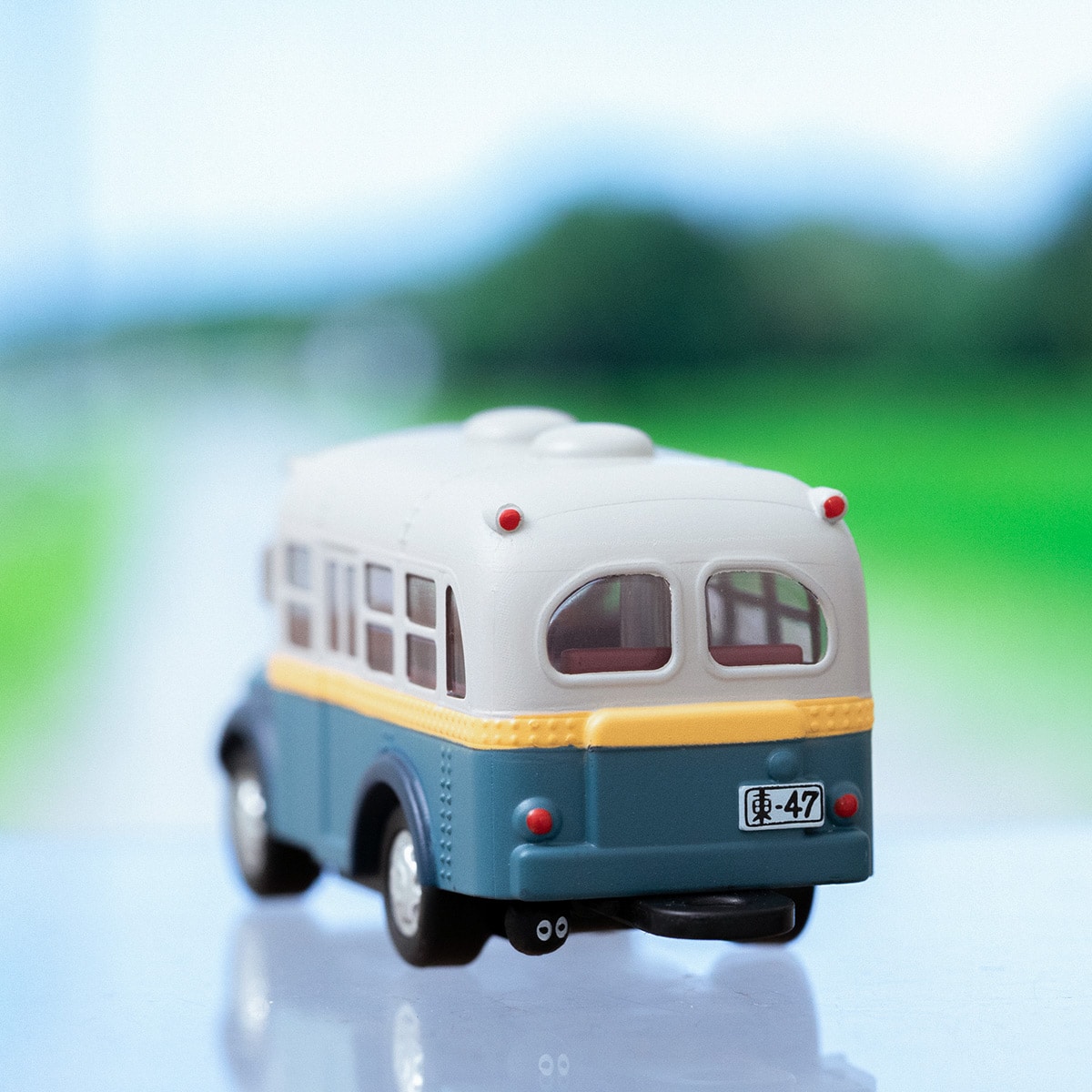 Studio Ghibli - Pullback Keyrings (7 Types) - Totoro Bonnet Bus - PBK-02 - official view 18