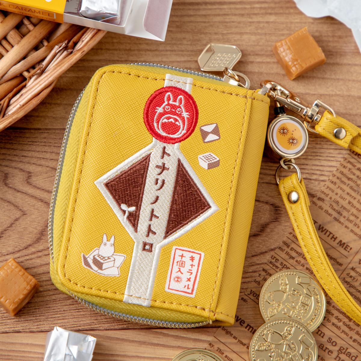 Studio Ghibli - Retractable Coin and Card Cases (4 Types) - Totoro Caramel - official view 1