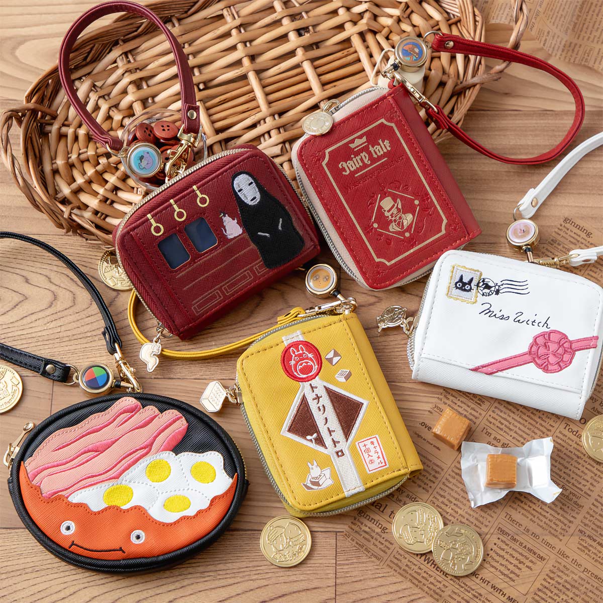Studio Ghibli - Retractable Coin and Card Cases (4 Types) - Totoro Caramel - official view 9